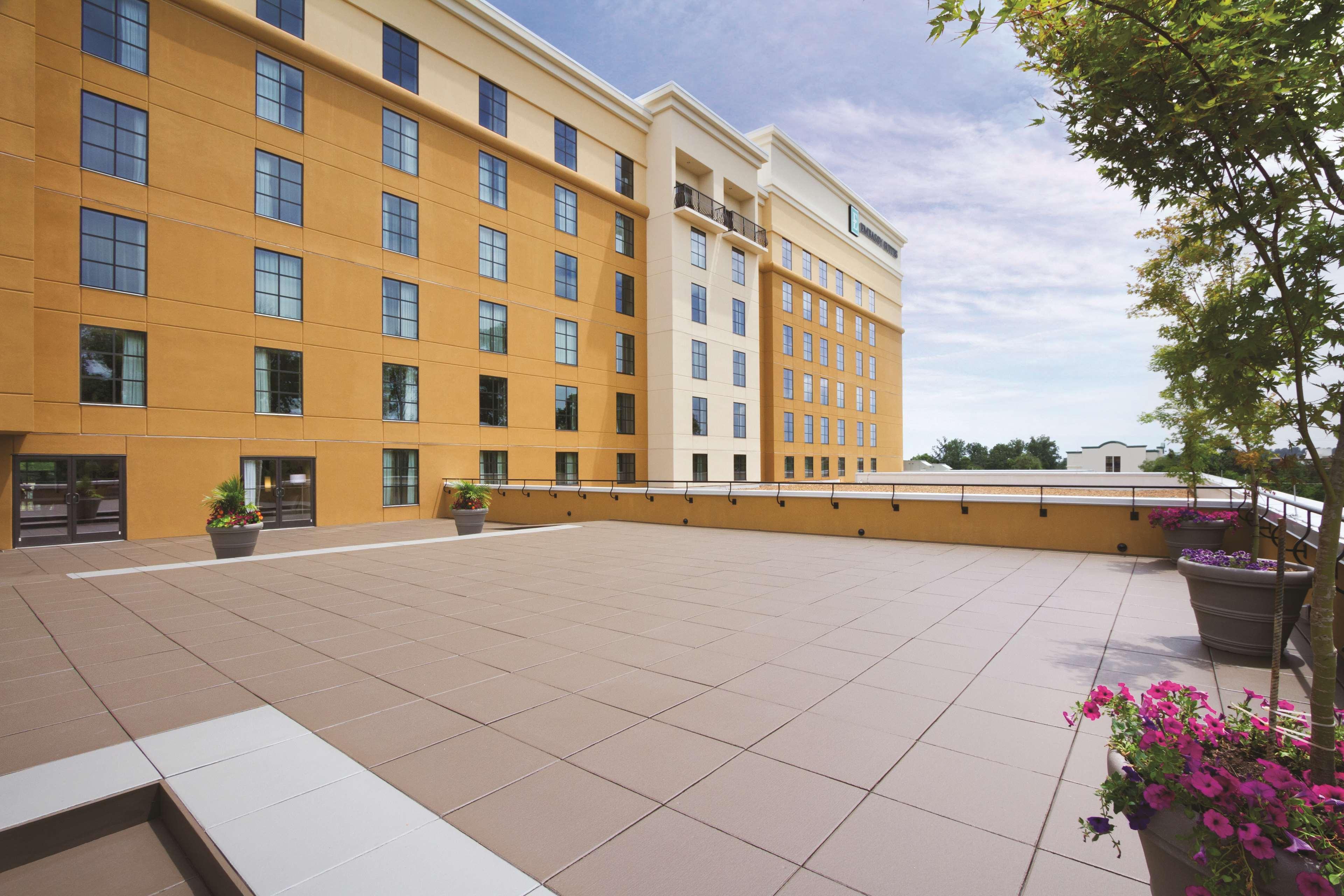 Embassy Suites Chattanooga Hamilton Place Exterior photo